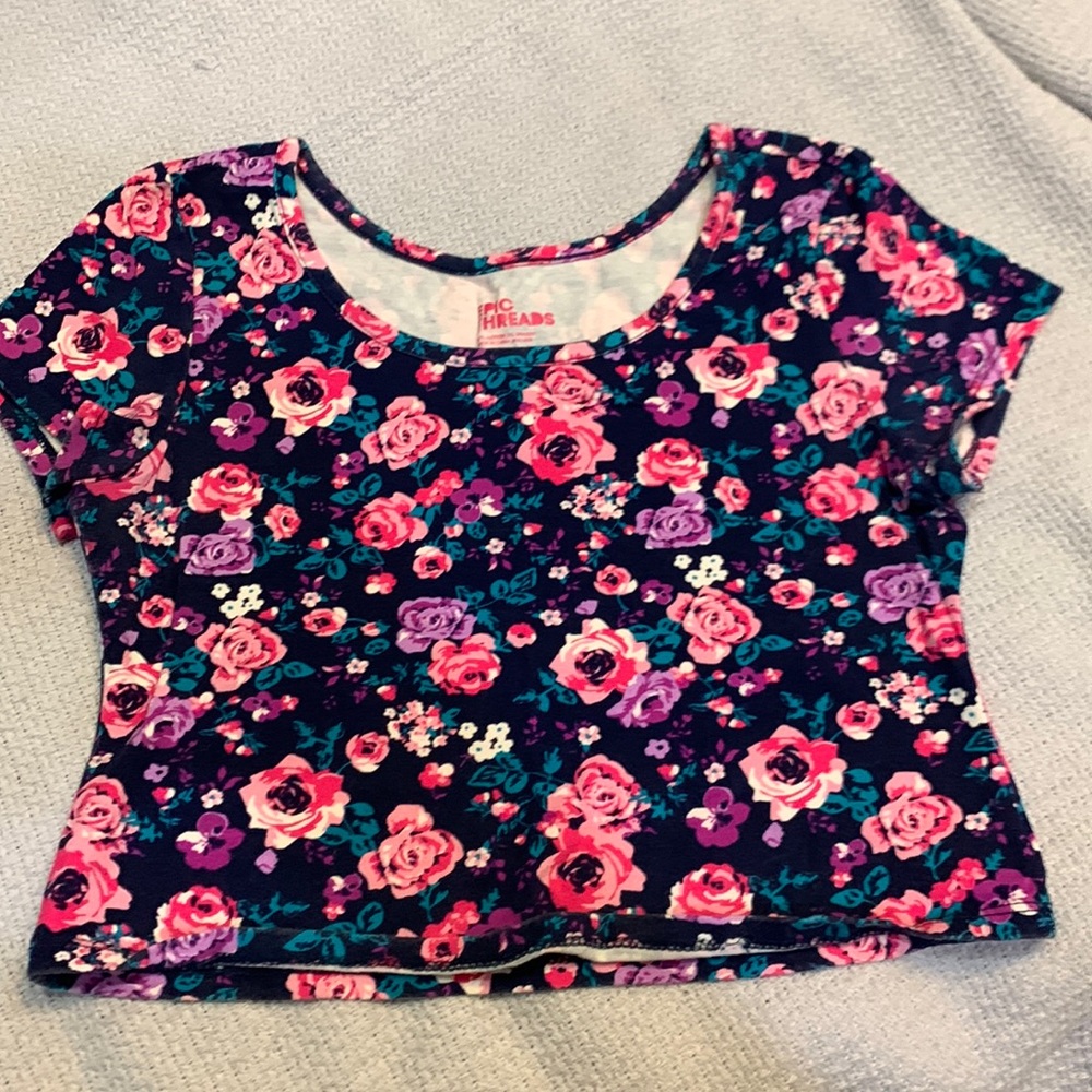 EUC kids crop top